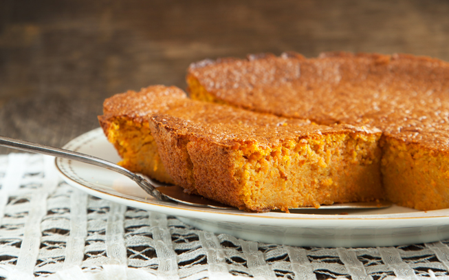 Bolo de cenoura: esta é a receita que tem mesmo de fazer