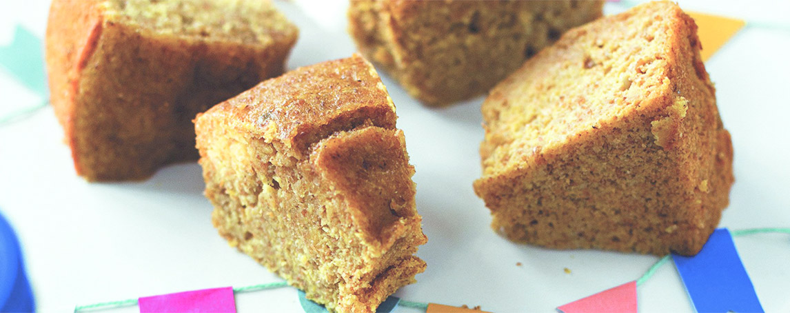 A receita de bolo de laranja fácil e saudável que todas deveríamos conhecer