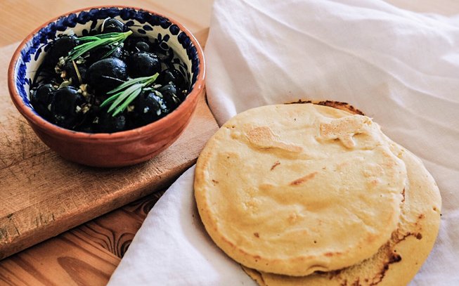 Prove este pão sem glúten só com três ingredientes