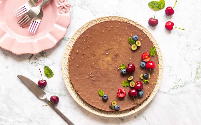 Esta tarte de chocolate e coco é viciante e saborosa