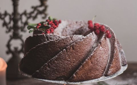 Bolo de coco e laranja para um lanche arrojado