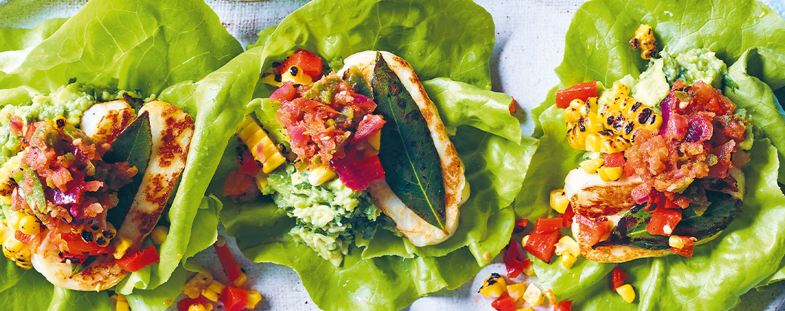 Taco de alface com halloumi é a solução para uma refeição leve e saborosa