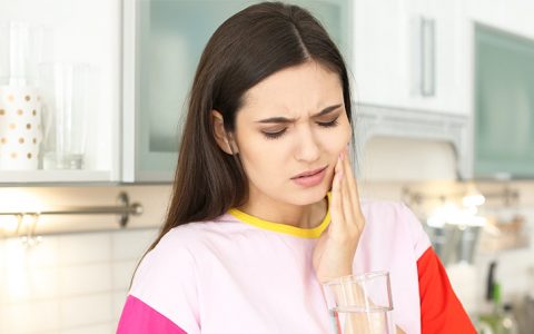 Comer gelados sem dor? Tudo o que deve saber sobre sensibilidade dentária