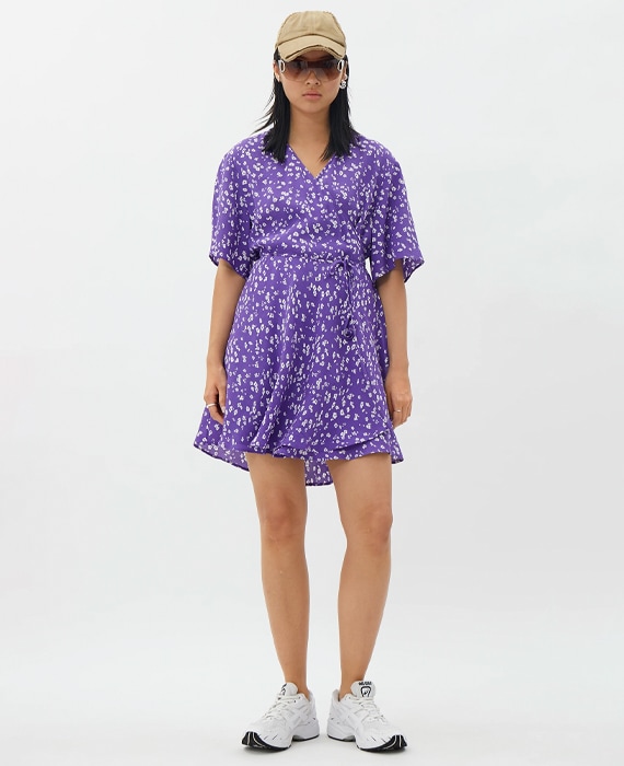 vestido roxo flores weekday