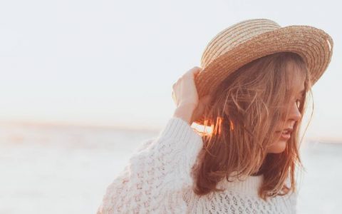 Coastal grandmother: a tendência que une a moda e o lifestyle à beira-mar