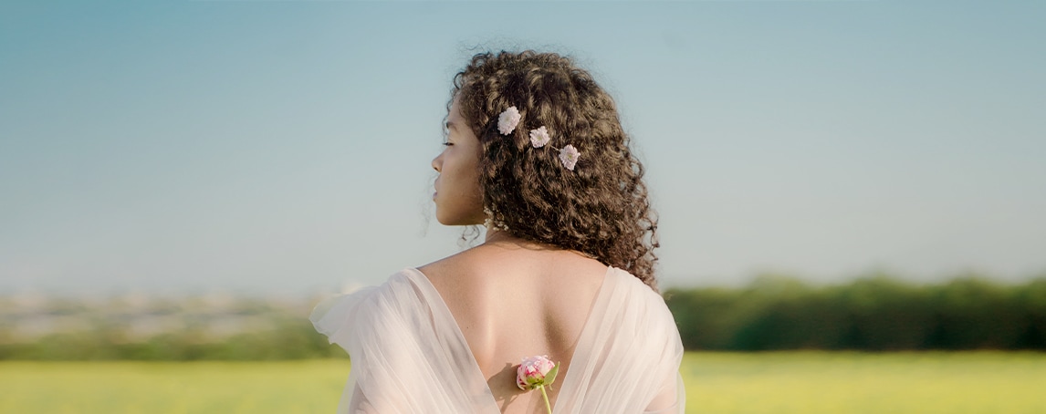 Perfumes de cabelo para refrescar as madeixas e os dias quentes