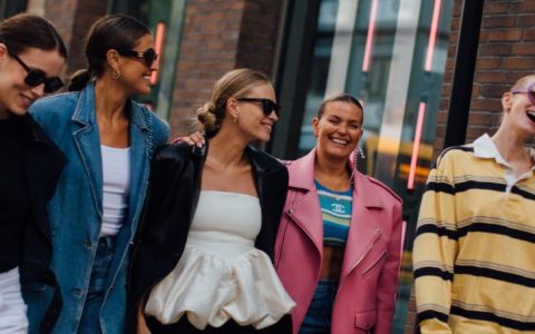 Os melhores looks de street style na Semana de Moda de Copenhaga