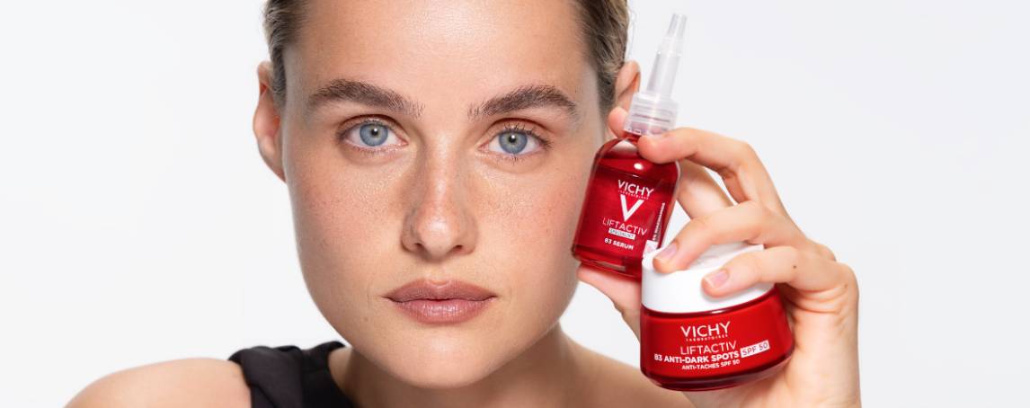 A rotina de skincare antimanchas de Kelly Bailey, nova embaixadora dos Laboratórios Vichy