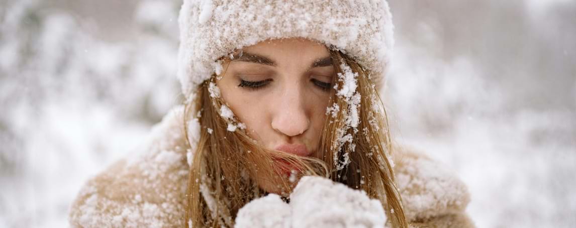 O guarda-roupa ideal para férias na neve